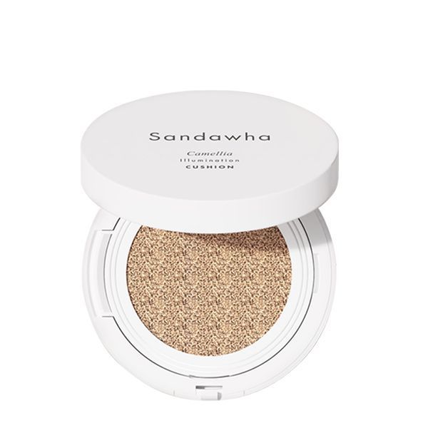 Camellia brightening illumination Cushion 01 Natural Beige, 15g / Тональная основа в форме кушона с сатиновым финишем и мультиэкстрактами и растительными маслами SPF 25/PA++ SA-37 фото